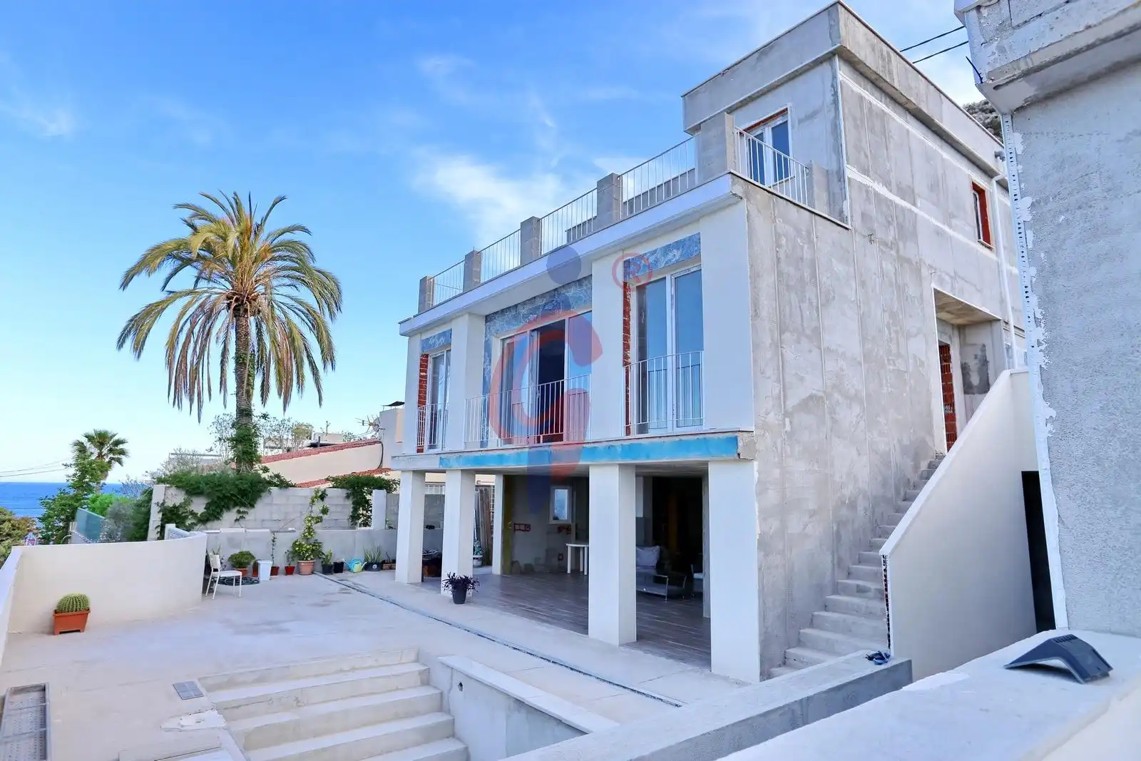 Vista exterior de Casa o xalet en venda en Alicante / Alacant amb Jardí privat, Terrassa i Piscina