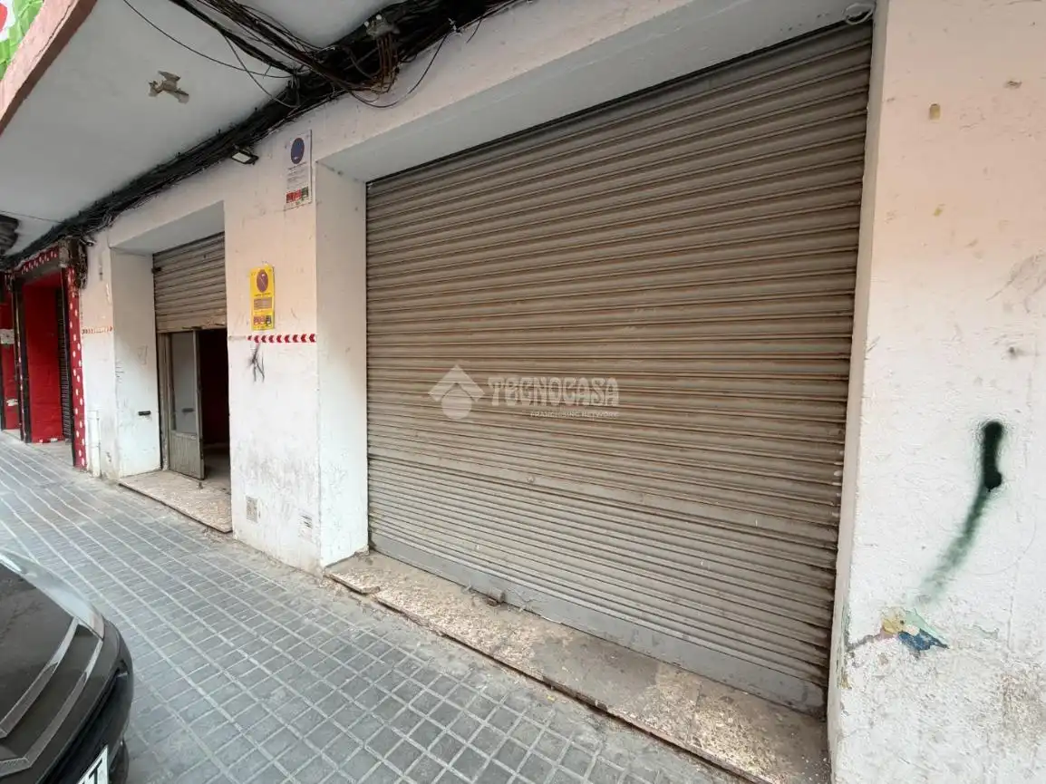 Gewerbefläche zum Verkauf in Avenida de la Paz, imagen 2