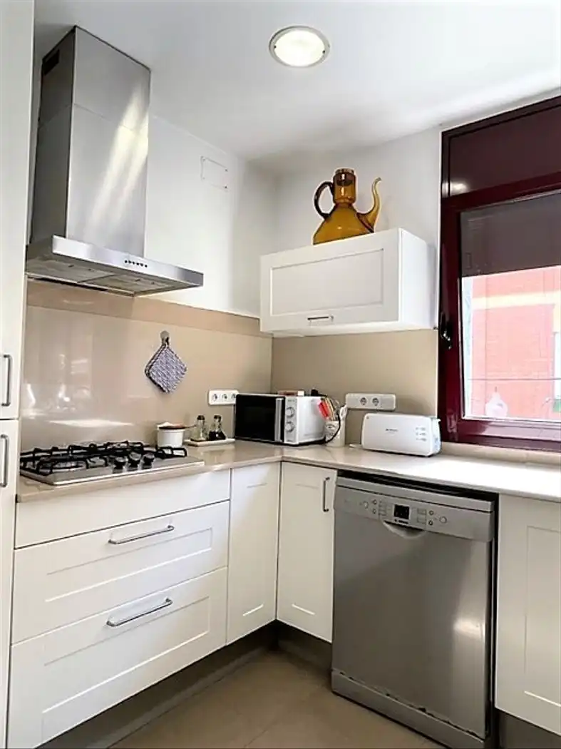 Cuina de Casa o xalet en venda en Sant Boi de Llobregat amb Aire condicionat, Parquet i Terrassa