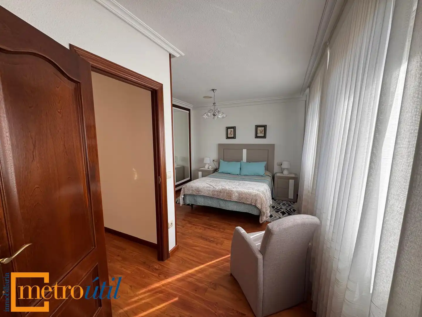Dormitori de Casa o xalet en venda en Mozárbez amb Calefacció, Jardí privat i Parquet