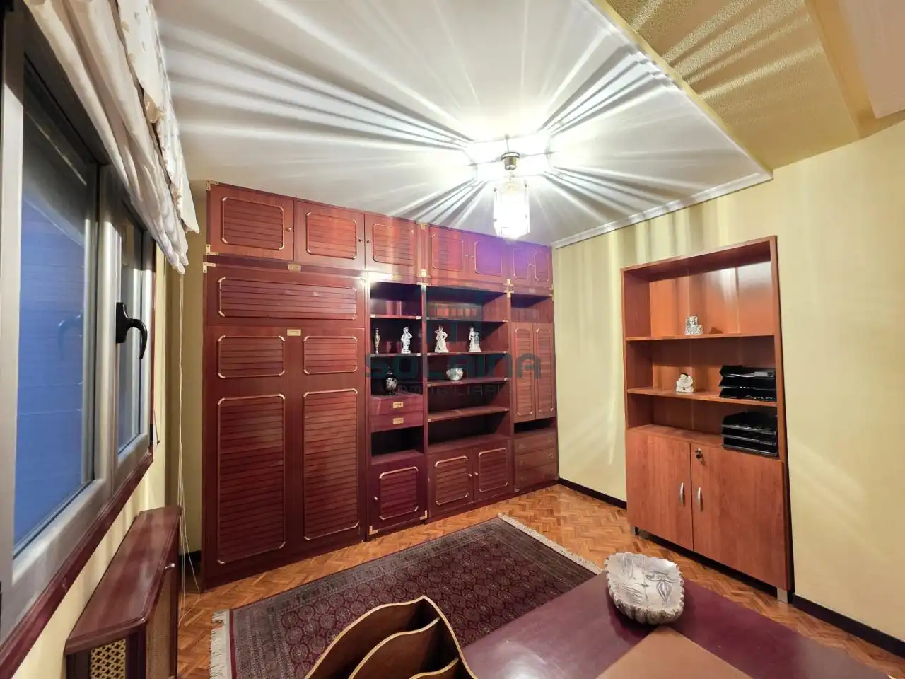 Habitación de Piso en venta en Ourense Capital  con Calefacción, Trastero y Amueblado