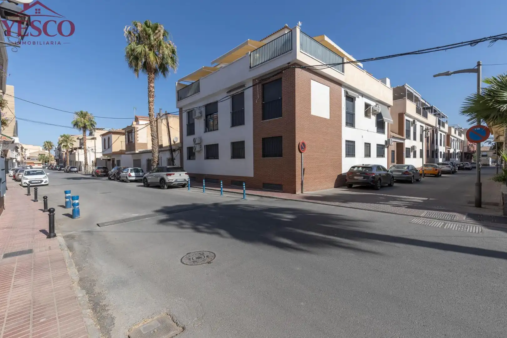 Außenansicht von Wohnung zum Verkauf in Churriana de la Vega mit Klimaanlage