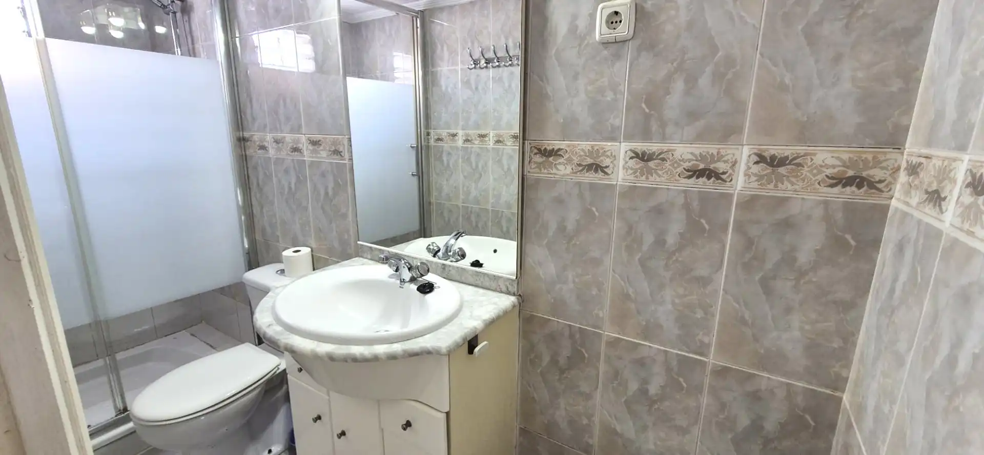 Bany de Pis en venda en Badajoz amb Aire condicionat, Calefacció i Terrassa