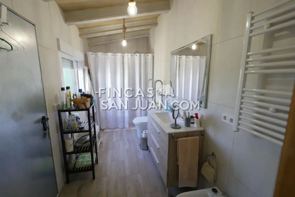 Badezimmer von Residential zum Verkauf in Torremanzanas / La Torre de les Maçanes