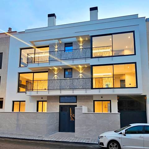 Edificio en Venta en El Coll d'en Rabassa