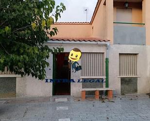 Vista exterior de Casa o xalet en venda en Mozárbez amb Terrassa i Balcó