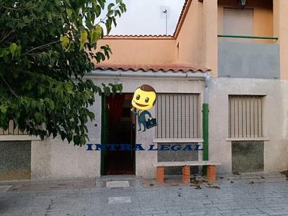 Vista exterior de Casa o xalet en venda en Mozárbez amb Terrassa, Traster i Balcó