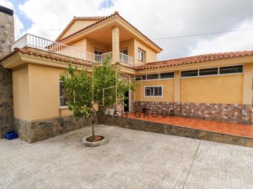 Villa con giardino in vendita a Carrer Hostalric