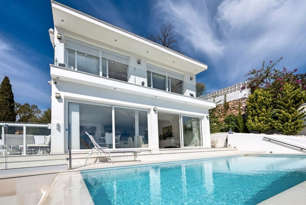 Vista exterior de Casa o xalet en venda en Fuengirola amb Aire condicionat, Terrassa i Moblat