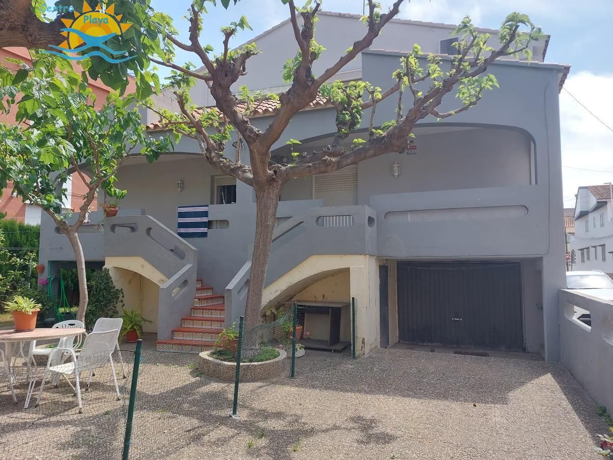 Vista exterior de Casa o chalet en venta en Moncofa con Calefacción, Terraza y Amueblado