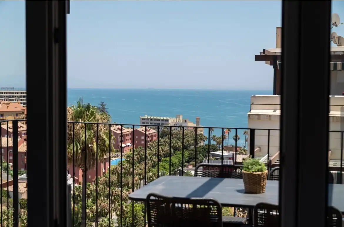 Apartamento con piscina en venta en Parque de la Paloma, imagen 2