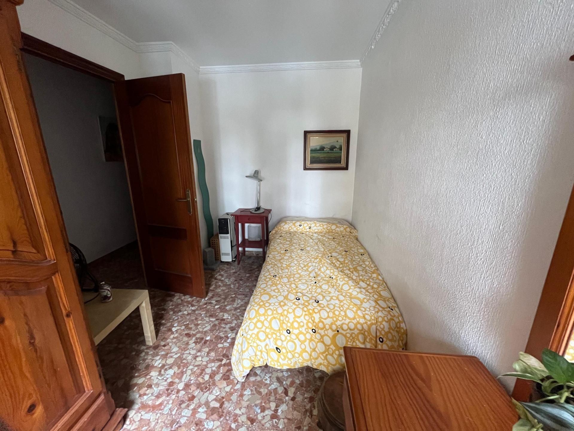 Habitación de Piso en venta en  Sevilla Capital con Terraza y Balcón