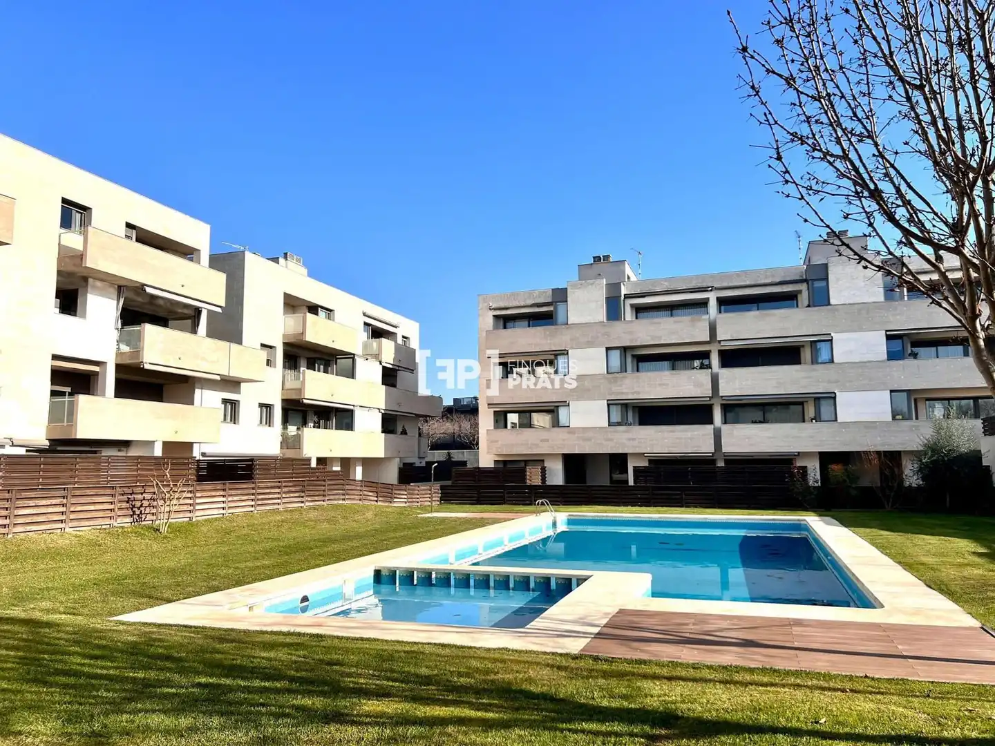 Vista exterior de Pis en venda en Lleida amb Terrassa, Piscina i Alarma