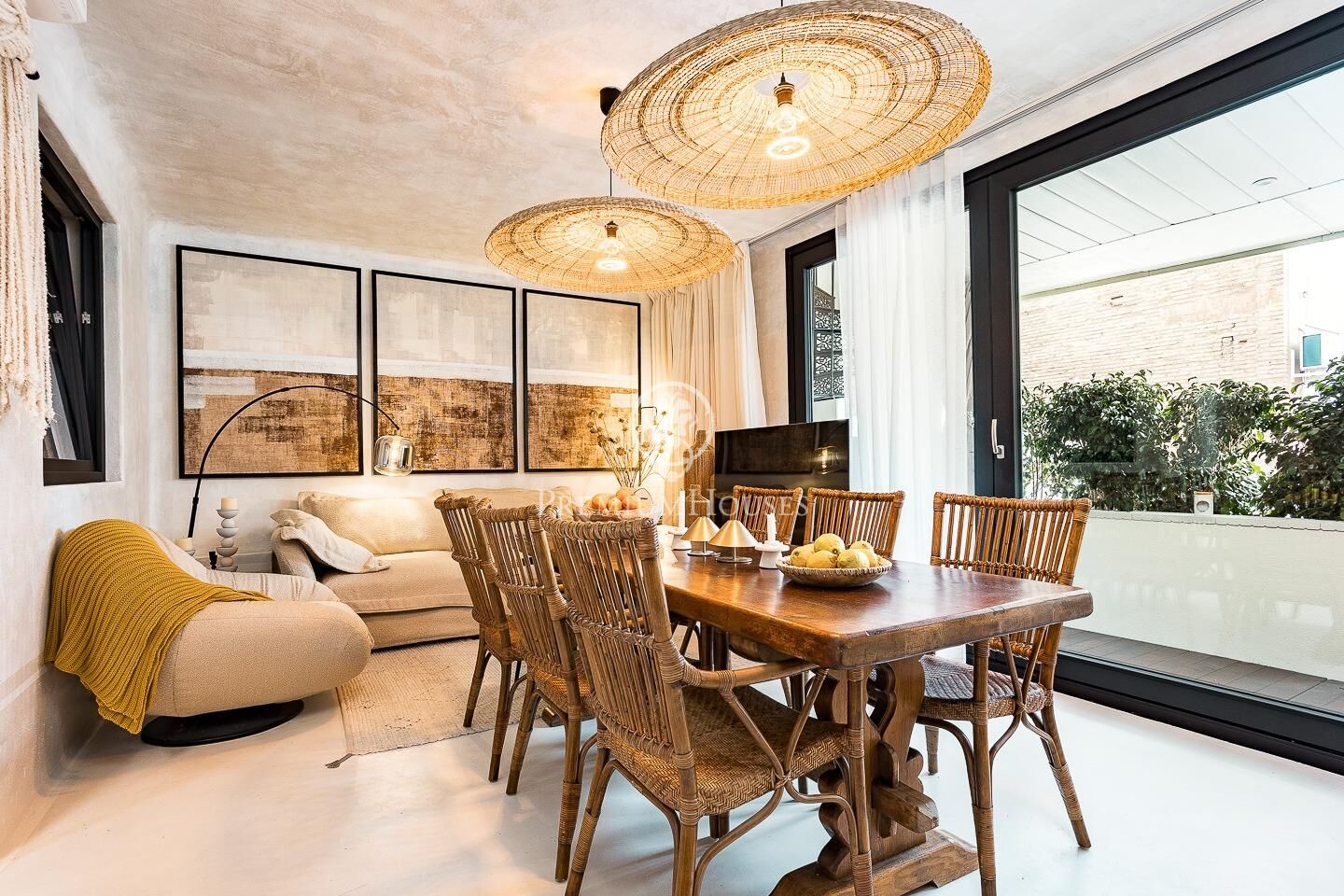 Comedor de Ático en venta en  Barcelona Capital con Aire acondicionado, Calefacción y Terraza