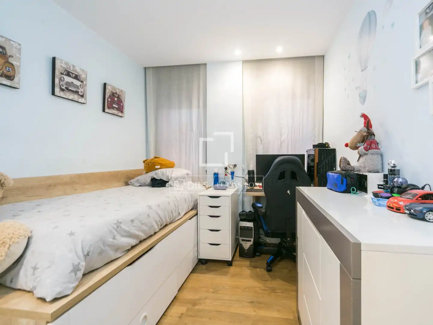 Bedroom of Flat for sale in Sant Cugat del Vallès  with Air Conditioner, Heating and Terrace