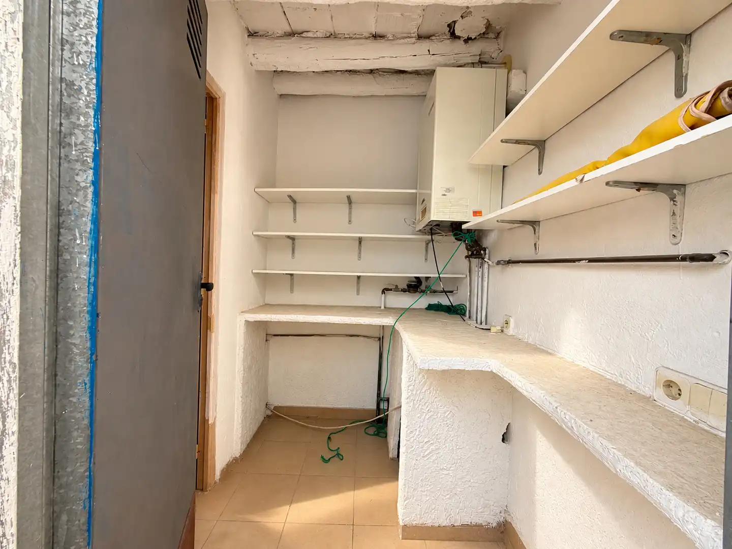 Maisonette zum Verkauf in Zaragoza mit Heizung, Parkett und Terrasse