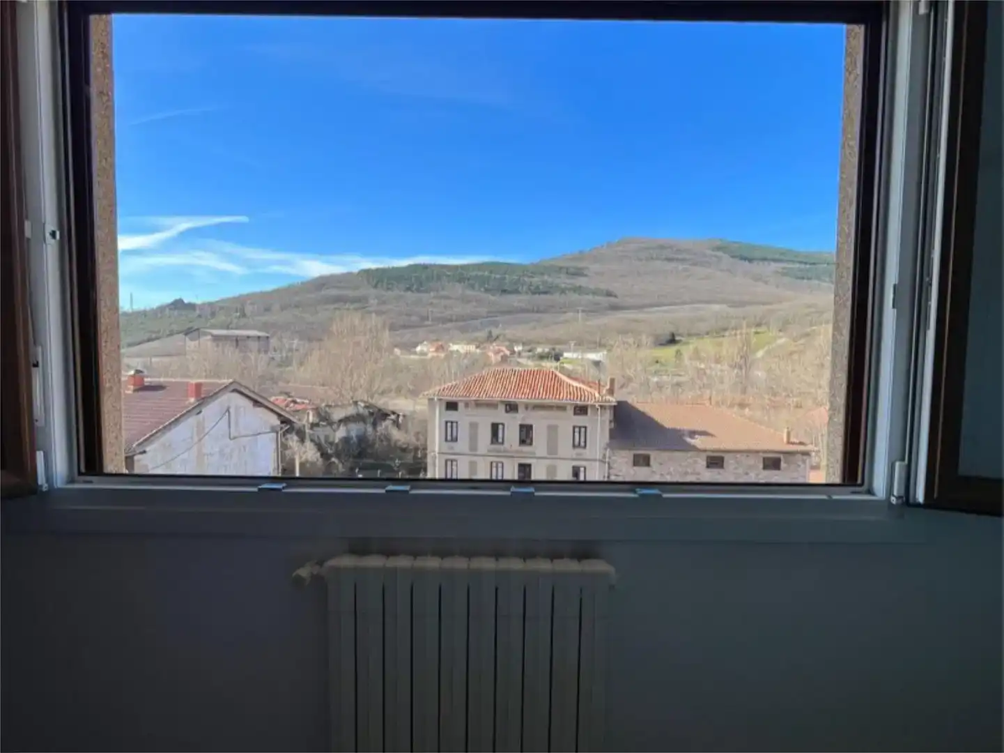 Vista exterior de Casa o xalet en venda en Barruelo de Santullán