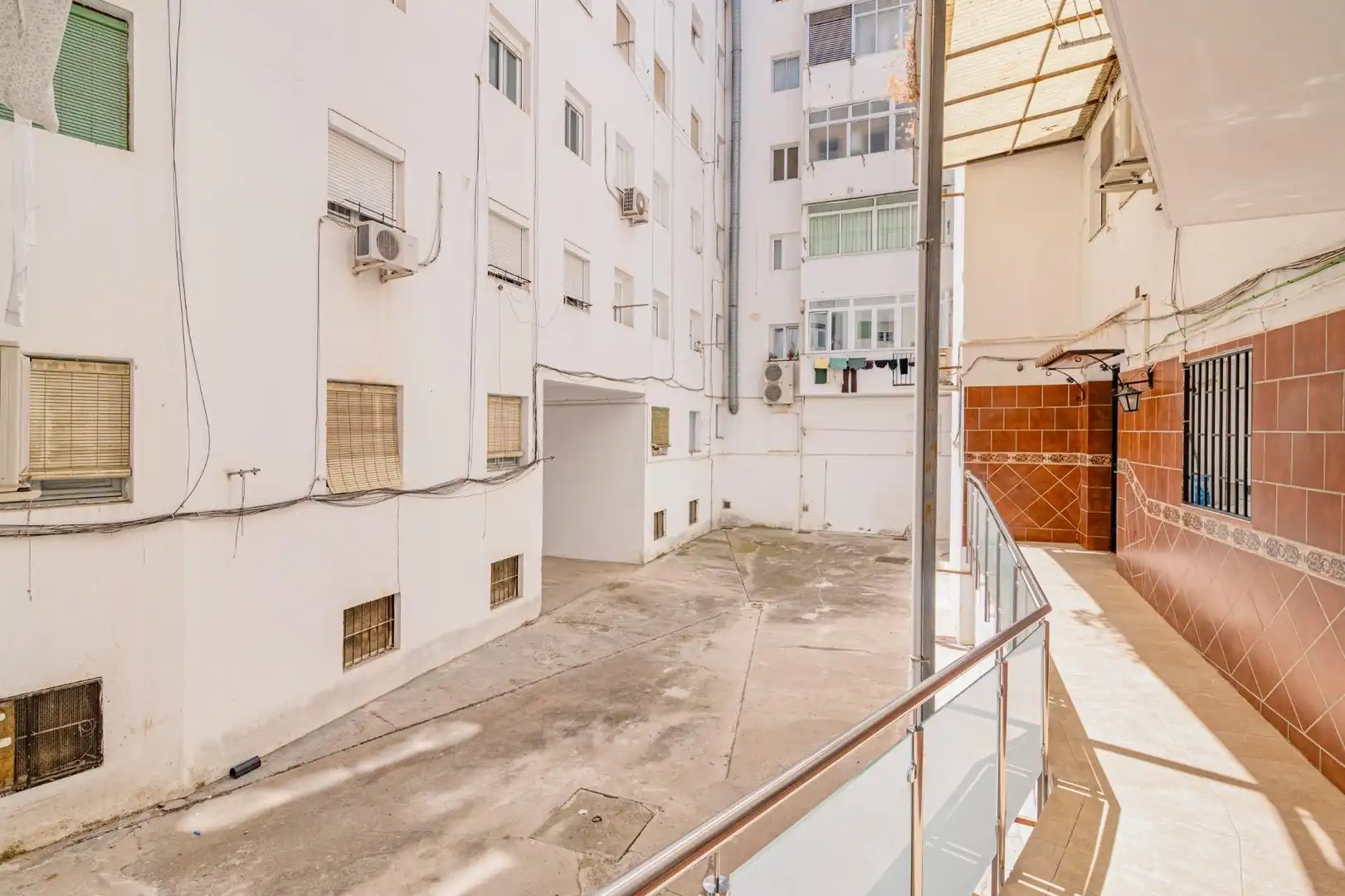 Vista exterior de Piso en venta en Granada con Calefacción, Trastero y Balcón
