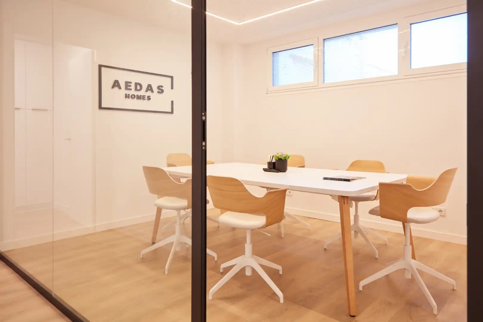 Büro zum Verkauf in Vigo  mit Klimaanlage, Heizung und Möbliert