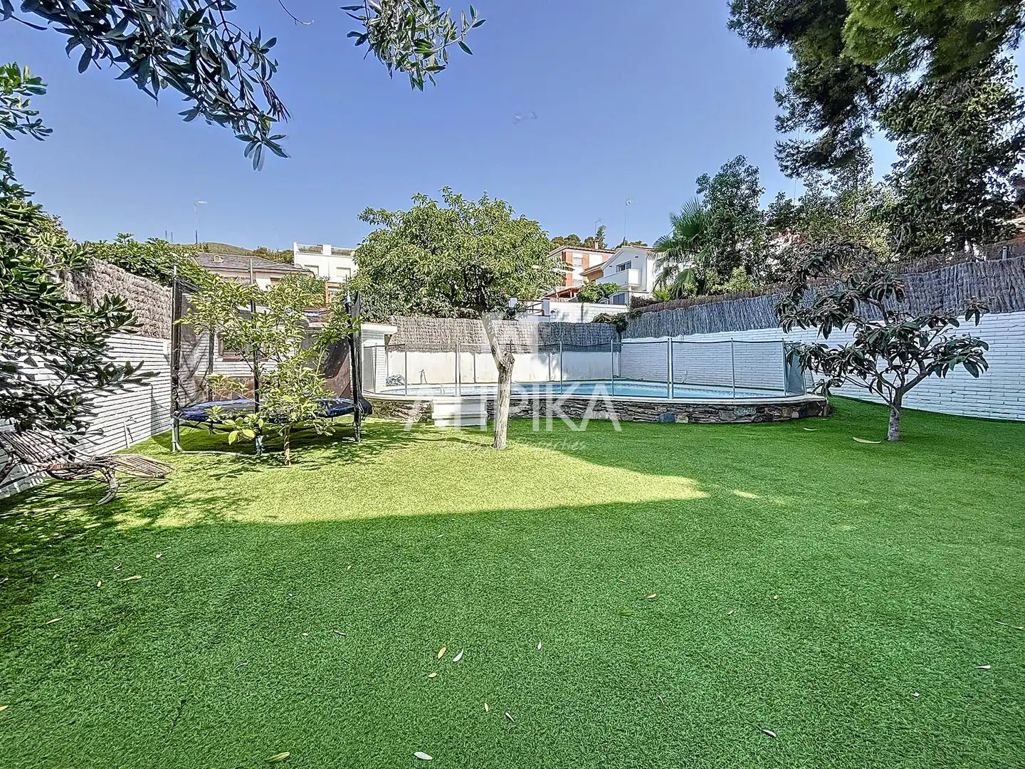 Jardí de Casa o xalet en venda en Castelldefels amb Aire condicionat, Calefacció i Parquet