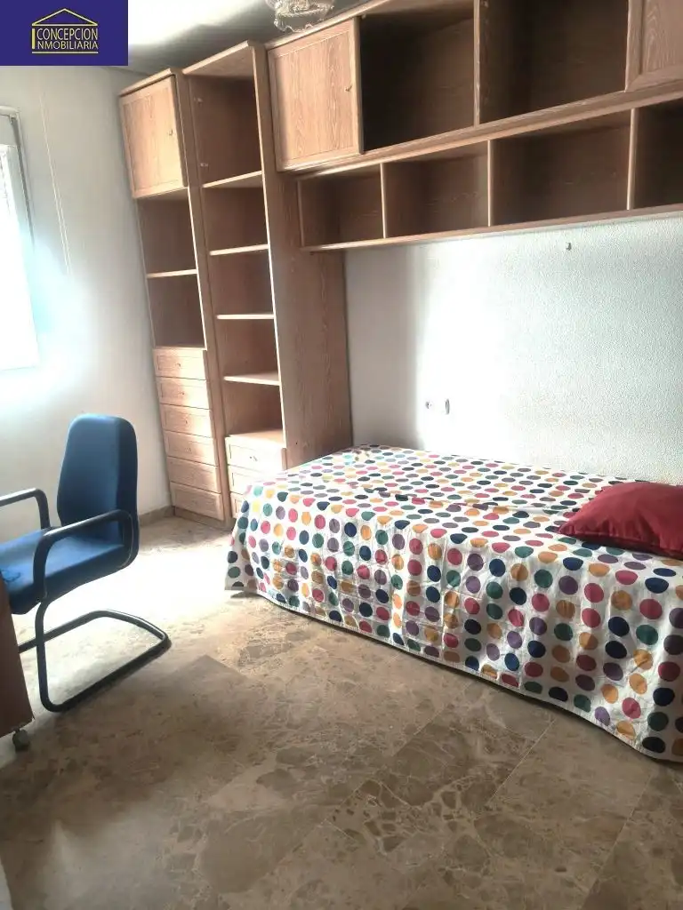 Bedroom of Flat for rent in Córdoba  with Air Conditioner, Heating and Furnished