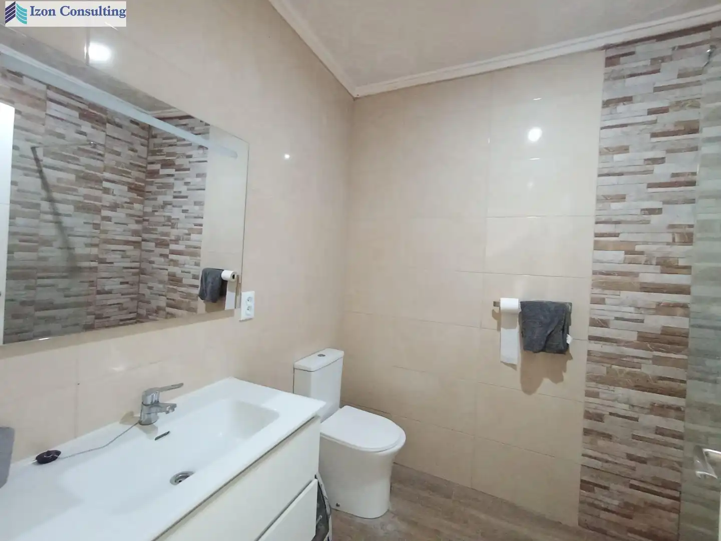 Bathroom of Houses for rent in Munera  with Air Conditioner and Terrace
