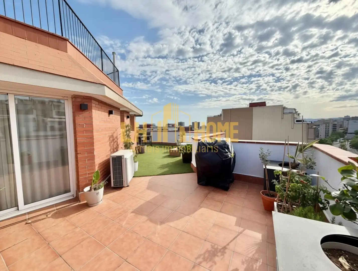 Terrassa de Àtic en venda en L'Hospitalet de Llobregat amb Aire condicionat, Calefacció i Parquet