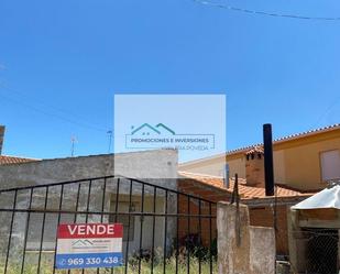 Exterior view of House or chalet for sale in La Pesquera 