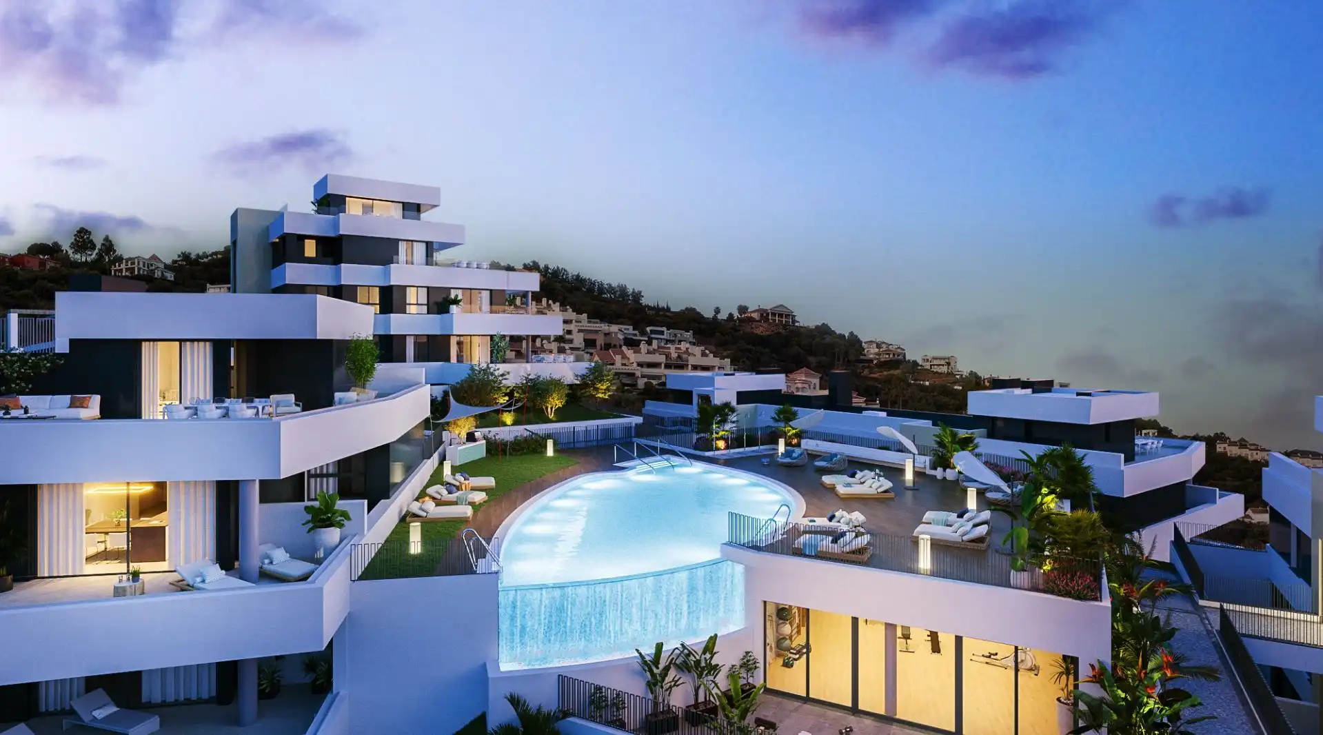 Swimming pool of Flat for sale in Marbella  with Air Conditioner, Terrace and Storage room