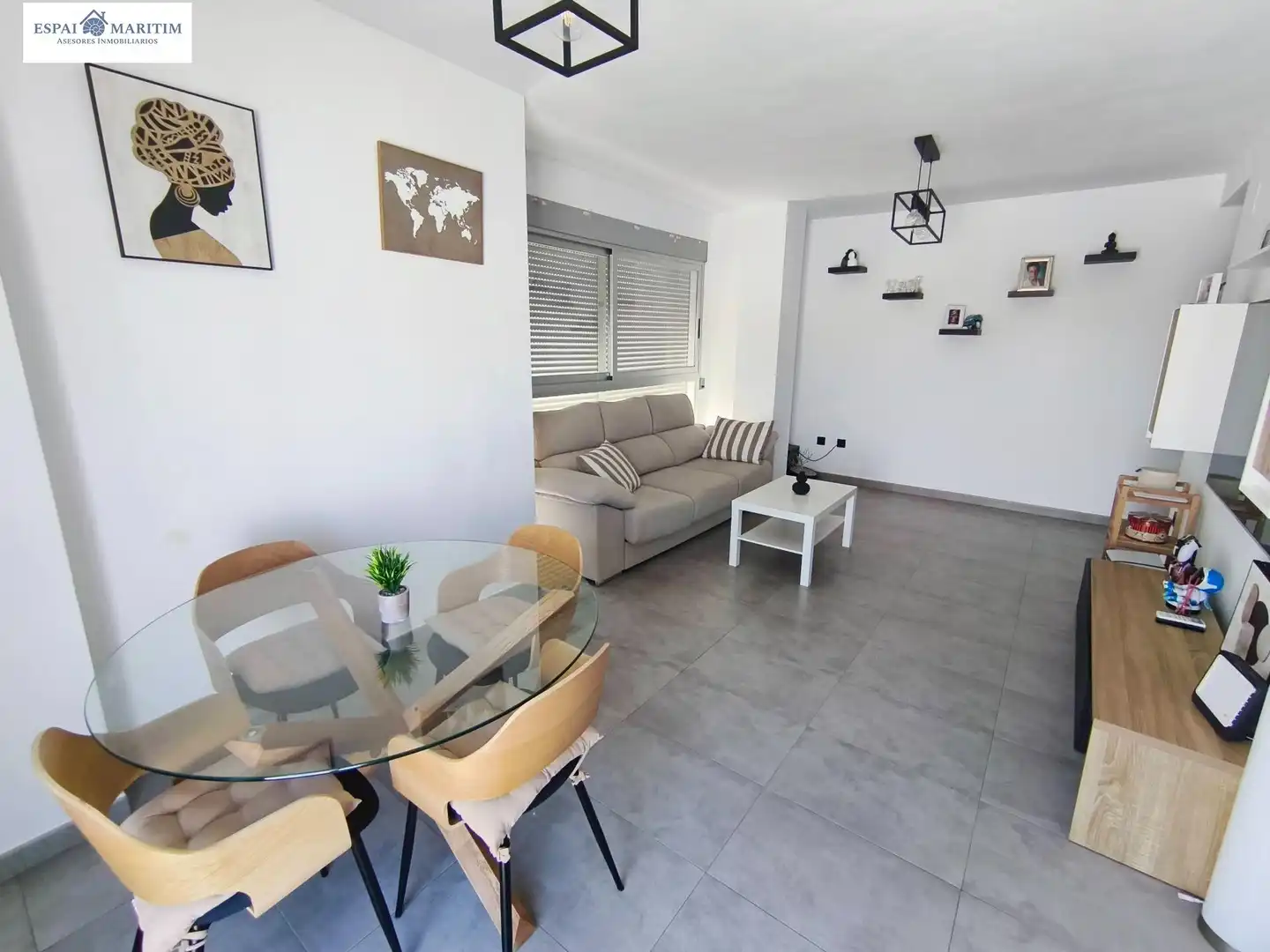 Wohnzimmer von Dachboden zum Verkauf in Vilamarxant mit Klimaanlage, Terrasse und Ofen