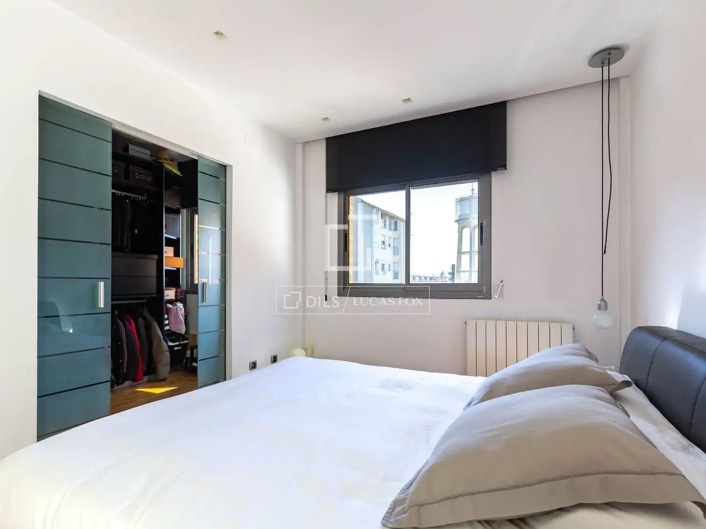 Bedroom of Flat for sale in Sant Just Desvern  with Air Conditioner, Heating and Parquet flooring