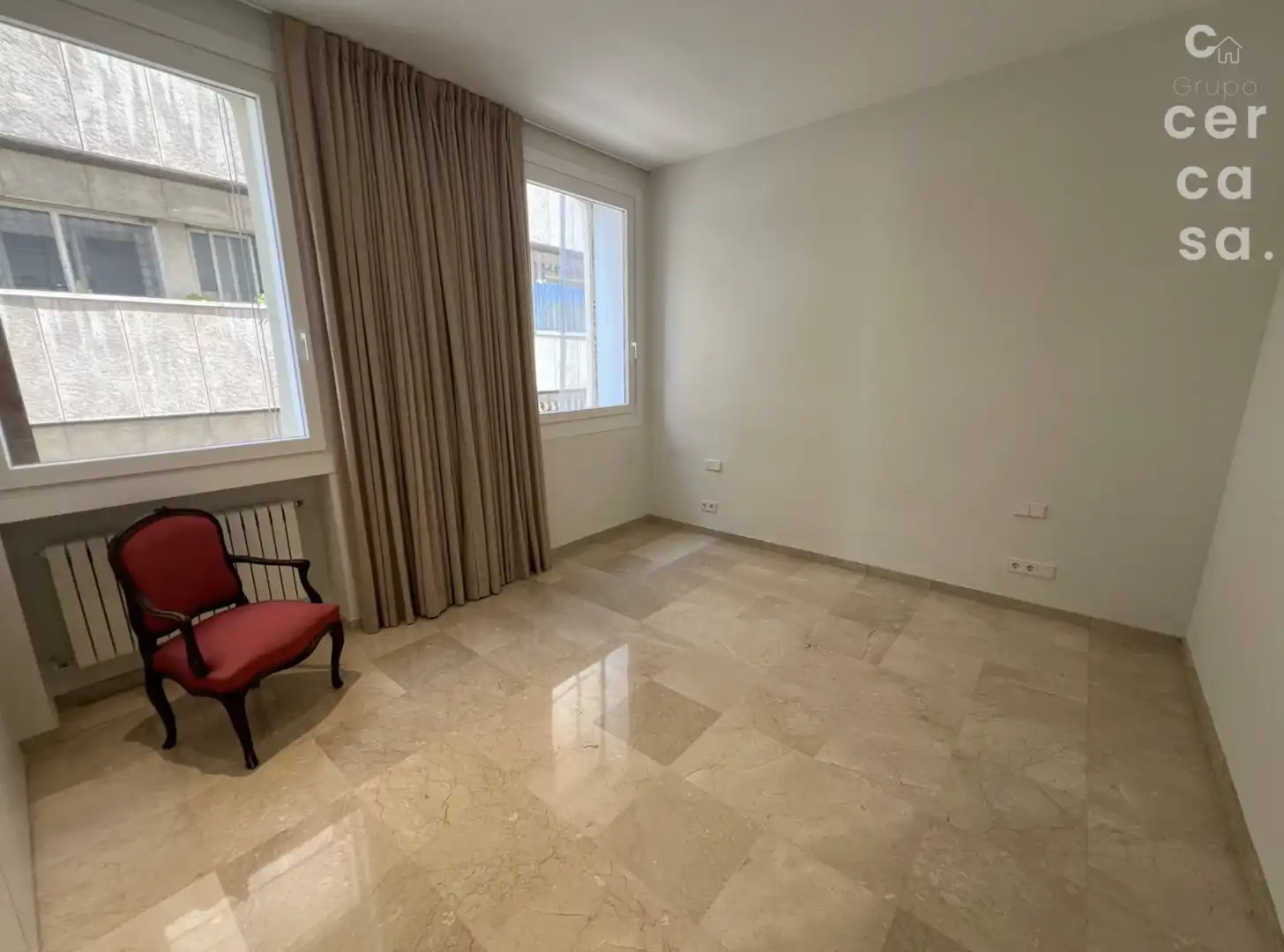 Habitación de Piso de alquiler en Valencia con Aire acondicionado y Amueblado