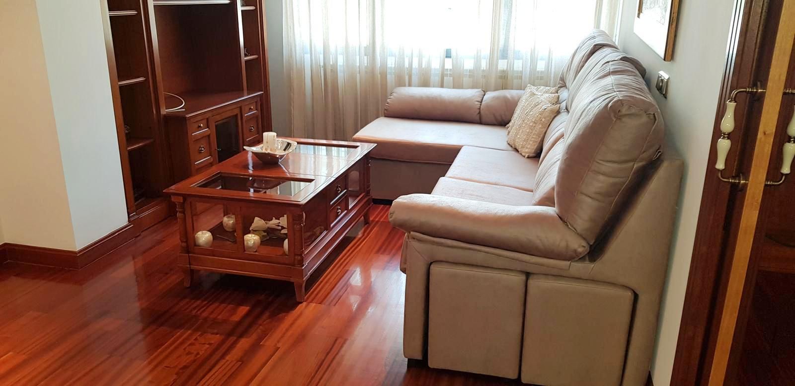 Sala d'estar de Casa o xalet en venda en  Albacete Capital amb Aire condicionat, Calefacció i Parquet