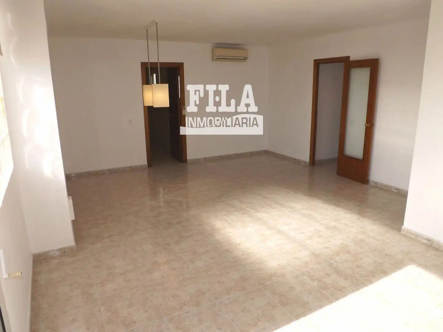 Außenansicht von Dachboden zum Verkauf in Calafell mit Terrasse, Schwimmbad und Gemeinschaftspool