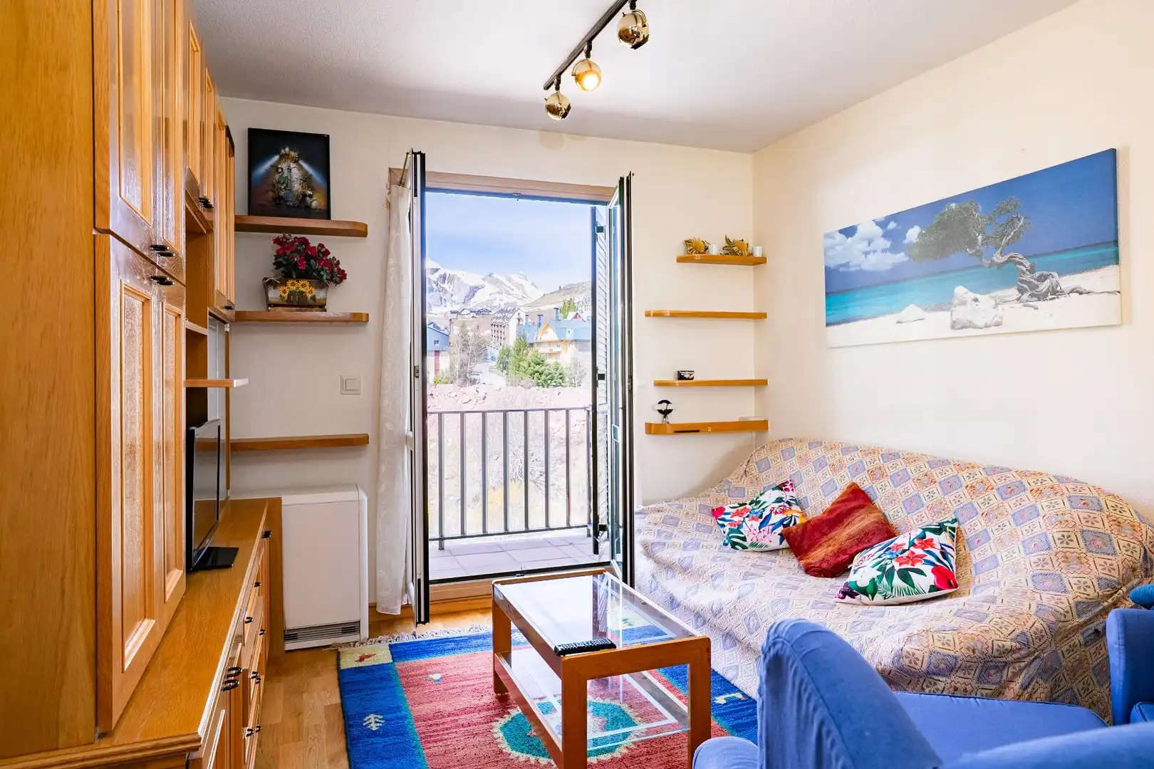 Wohnzimmer von Wohnung zum Verkauf in Aisa mit Heizung, Terrasse und Abstellraum