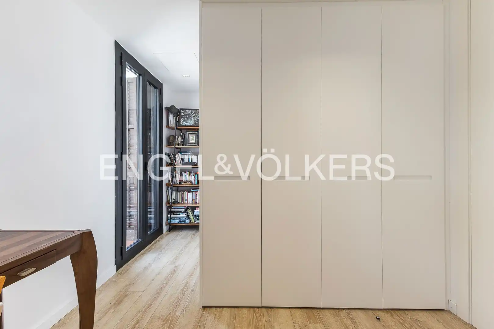 Flat for sale in Barcelona  with Air Conditioner, Heating and Balcony
