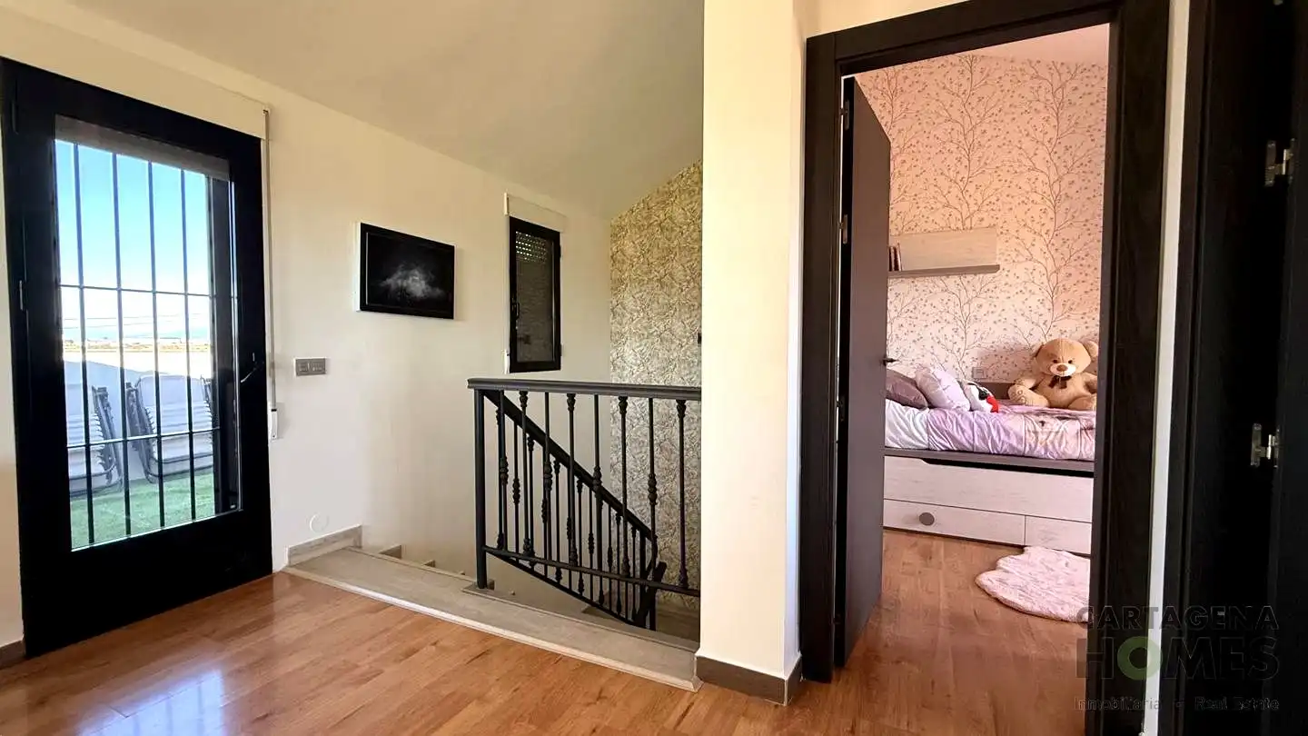 Casa adosada en venta en Cartagena con Aire acondicionado, Jardín privado y Parquet