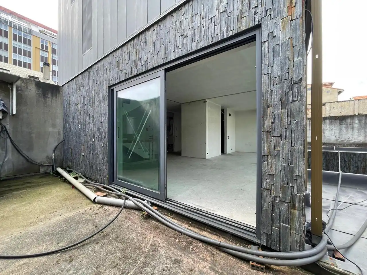 Vista exterior de Casa o xalet en venda en A Coruña Capital  amb Calefacció, Jardí privat i Terrassa