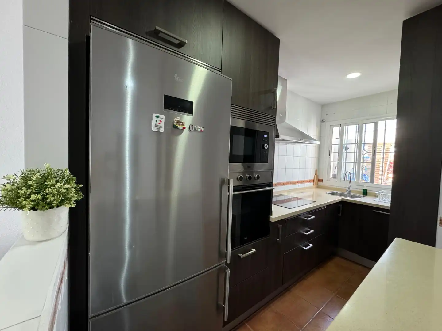 Flat for rent in Calle Juan de Acurio, Martín Miguel