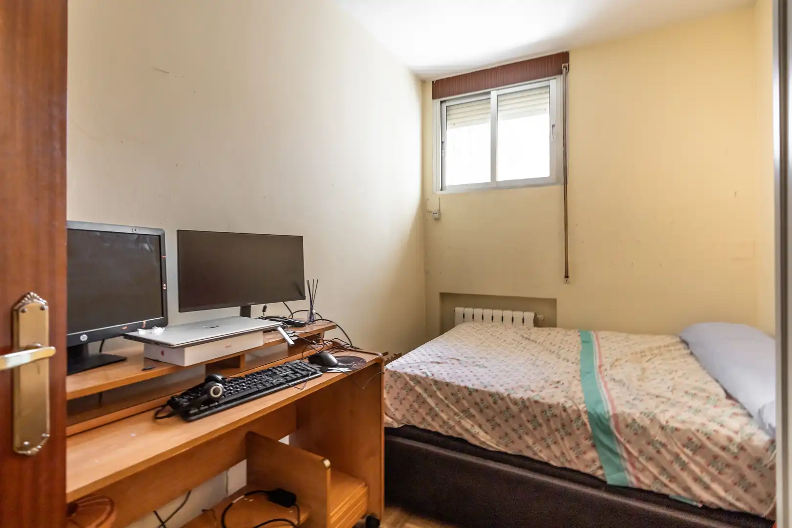 Habitación de Piso en venta en Madrid con Calefacción