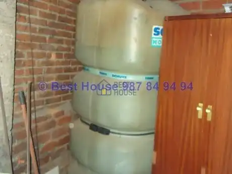 Piso en venta en León Capital  con Calefacción, Parquet y Trastero