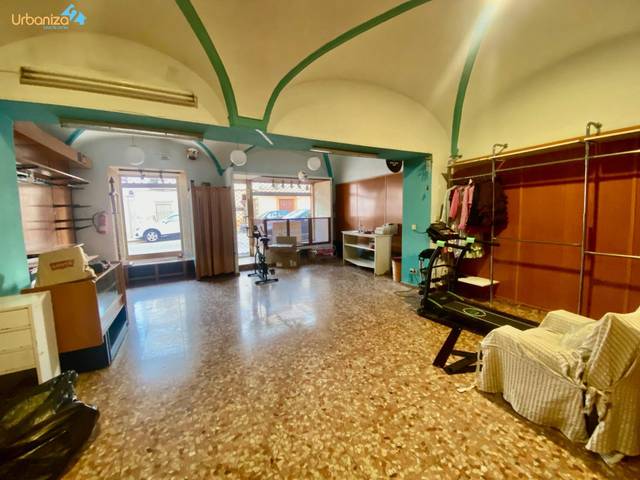 Local comercial en Alquiler en Calle de Badajoz, 34 en Santa Marta