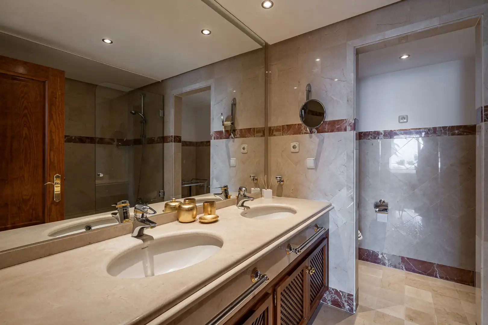 Apartamento con piscina en venta en COSTALITA II, imagen 13