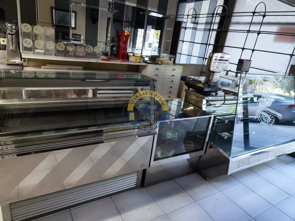 Local comercial en alquiler en San Claudio - La Chantría, imagen 2