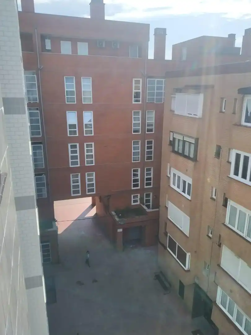 Vista exterior de Piso en venta en Rontegui - Pormetxeta