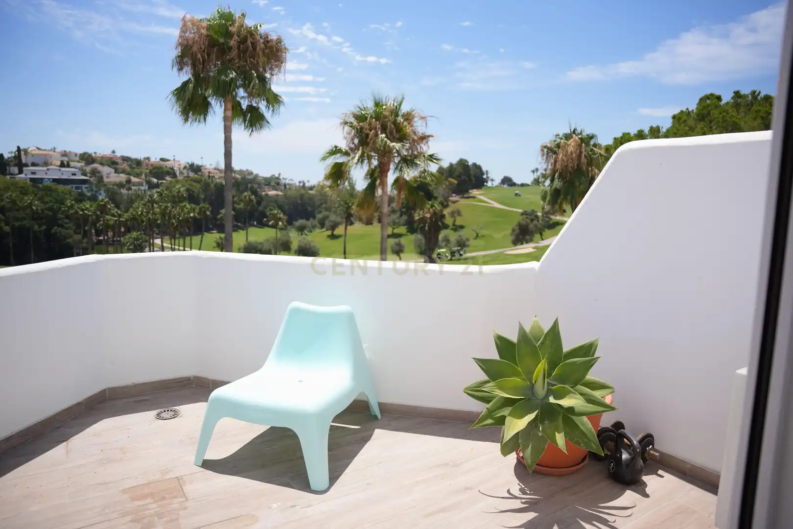 Terrassa de Casa o xalet en venda en Benalmádena amb Aire condicionat, Traster i Piscina comunitària