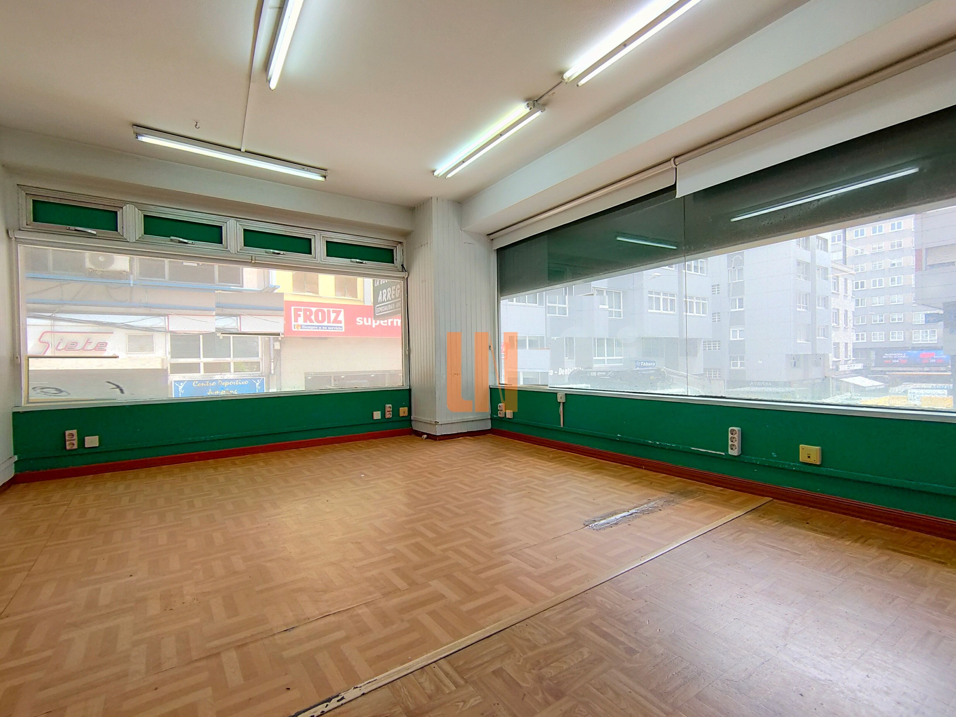 Office to rent in A Coruña Capital 