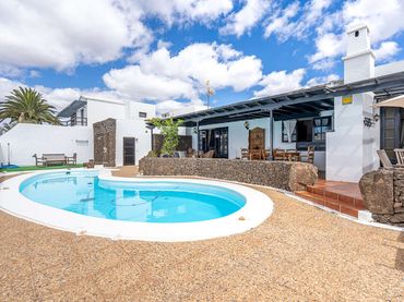 Villa con piscina in vendita a El Cable