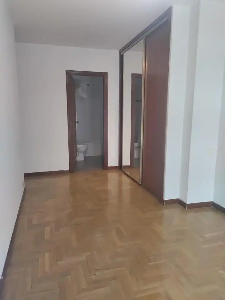 Bedroom of Flat for rent in Santiago de Compostela   with Heating
