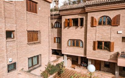 Vista exterior de Casa o xalet en venda en  Granada Capital